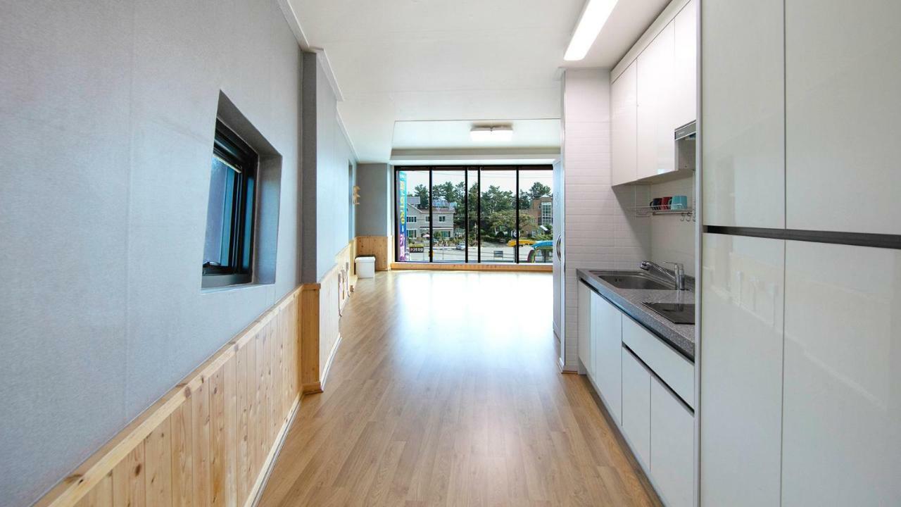 Samcheok Sol Beach Pension Exterior foto