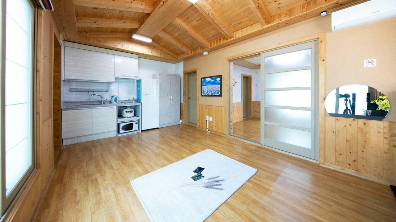 Samcheok Sol Beach Pension Exterior foto
